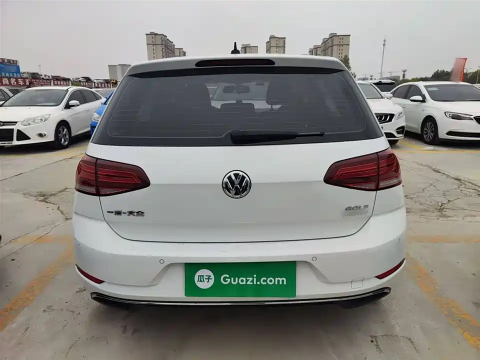 Volkswagen golf