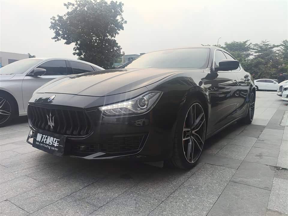 Maserati Ghibli Maserati Ghibli