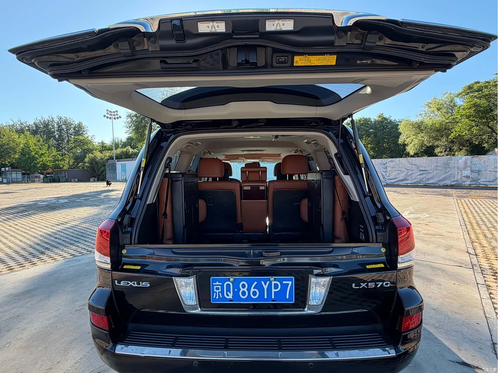Lexus LX, 2013 23