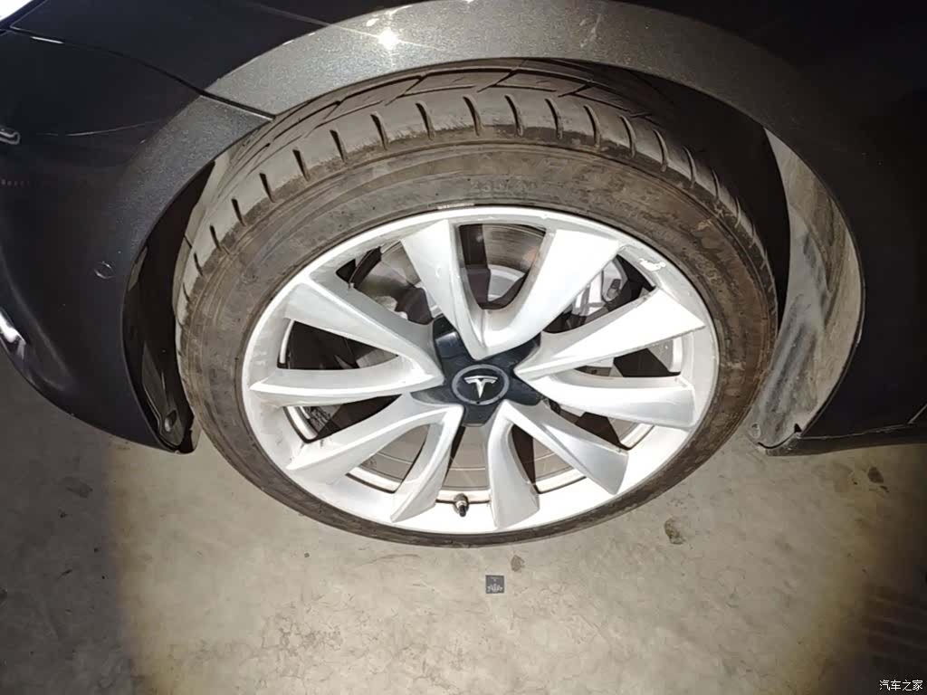 Tesla Model 3, 2020 23