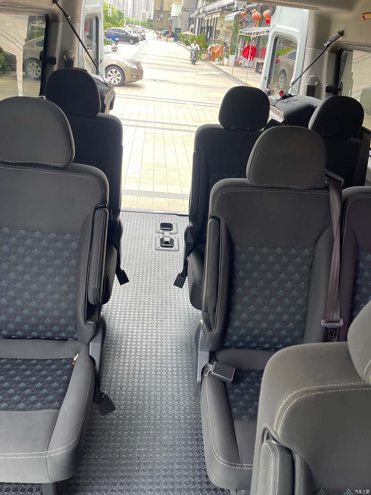 Maxus V80, 2018 17