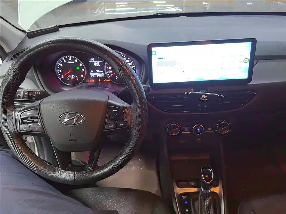 Hyundai Yuedong