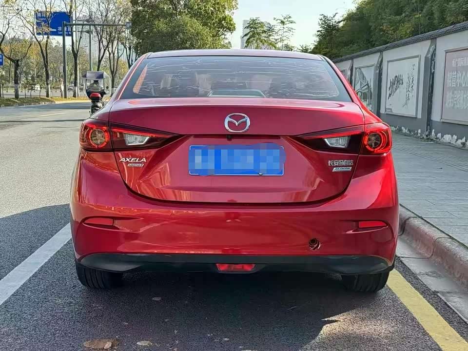Mazda 3 Angkesaila