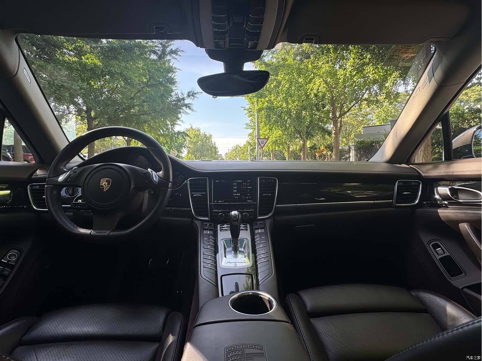 Porsche Panamera, 2011 11