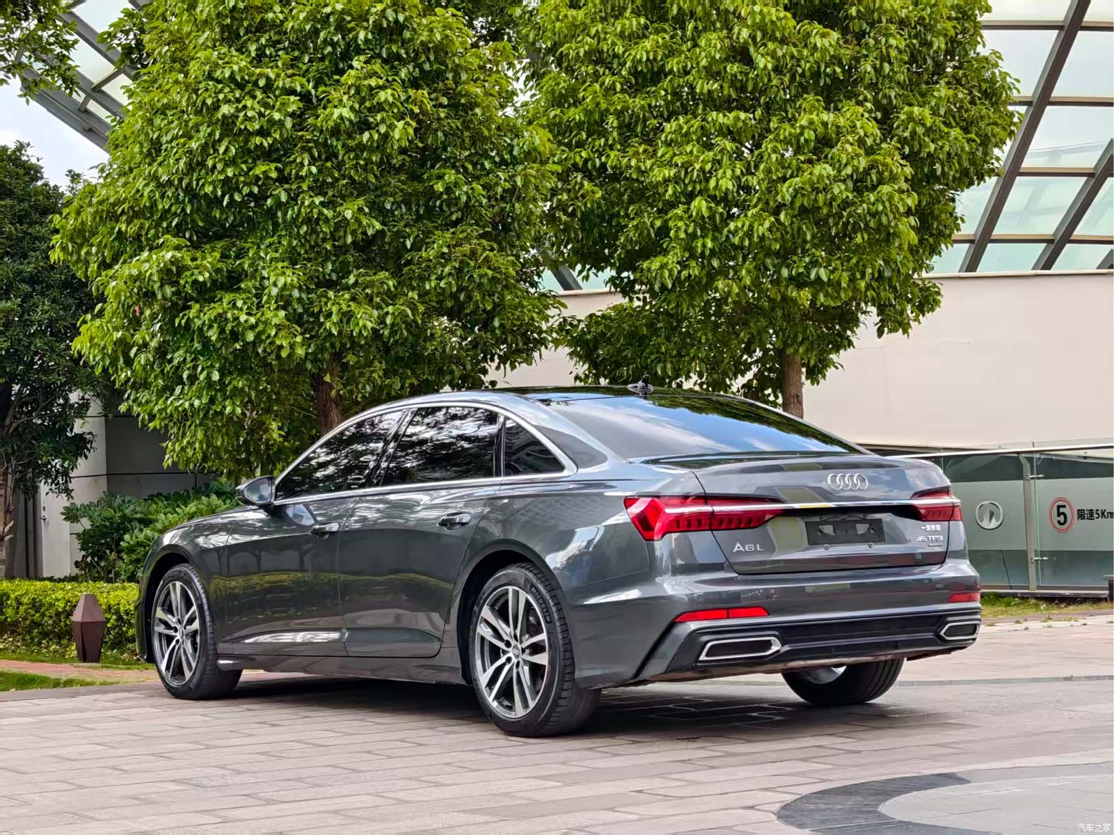 Audi A6L, 2019 4