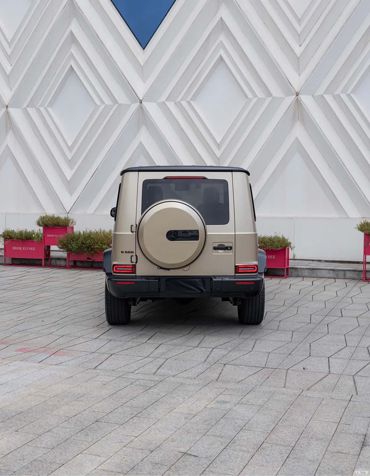 Mercedes-Benz G-Class, 2023 все фото