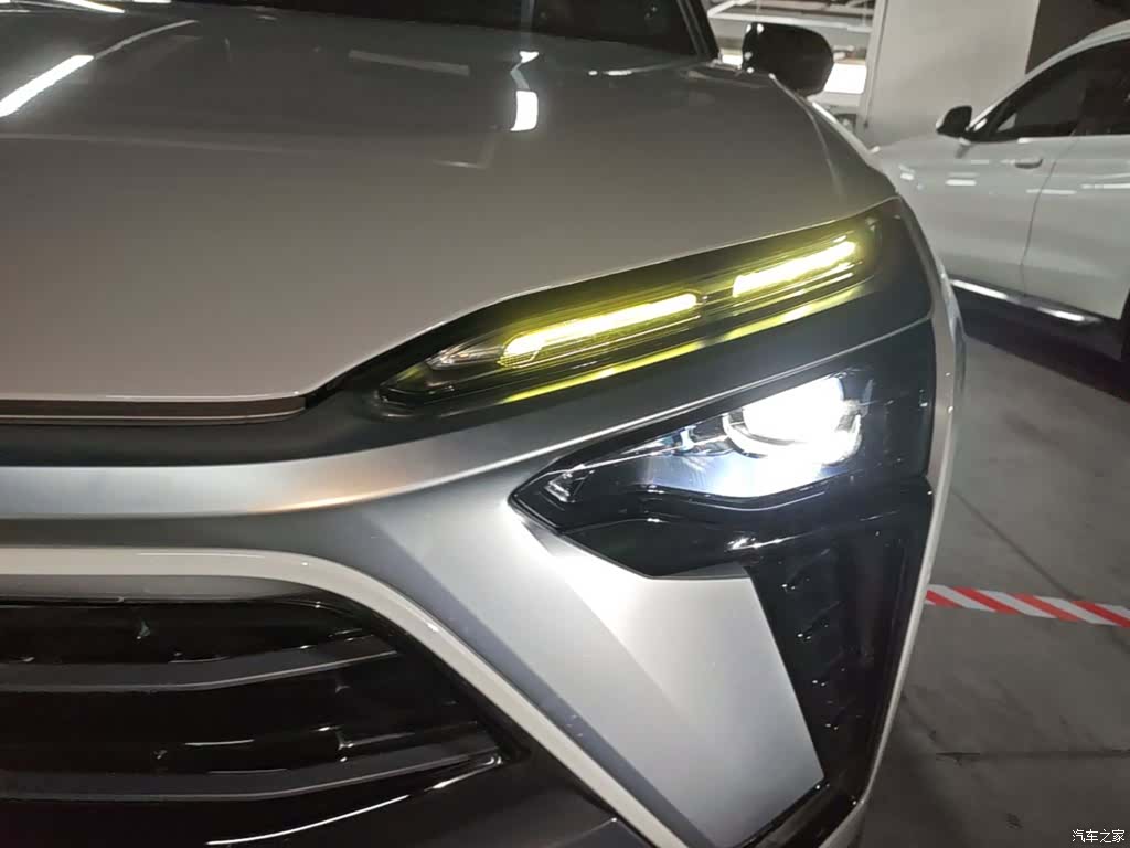 NIO ES8, 2021 24