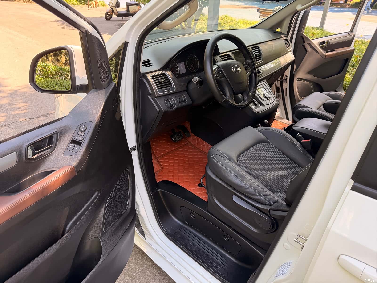 Maxus G10, 2019 13