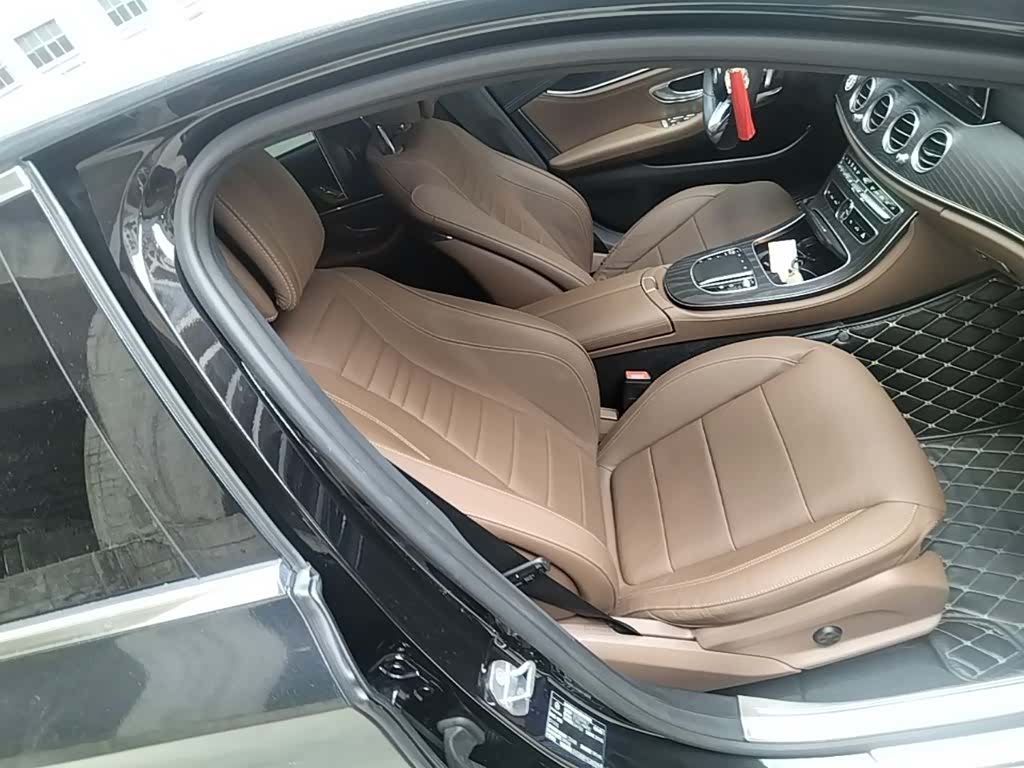 Mercedes-Benz E-Class, 2019 25