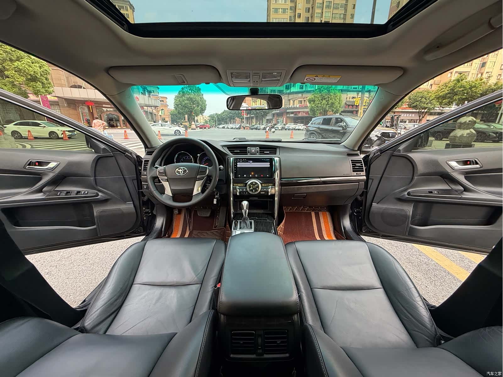Toyota 2.5V, 2012 все фото