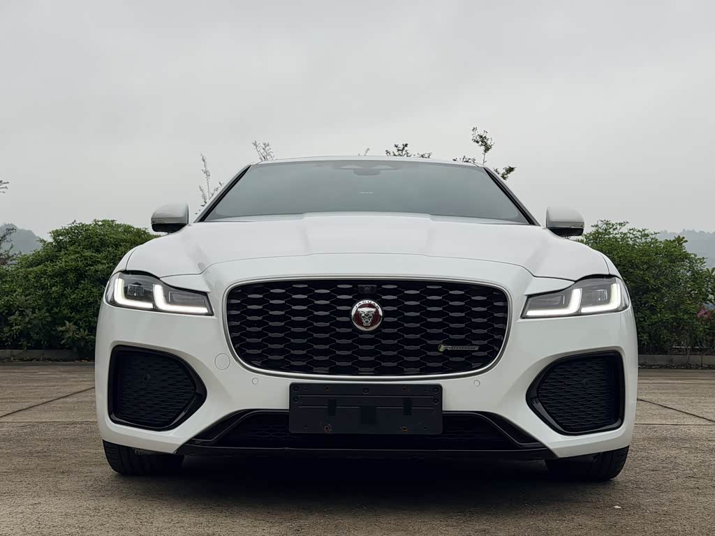 Jaguar XFL