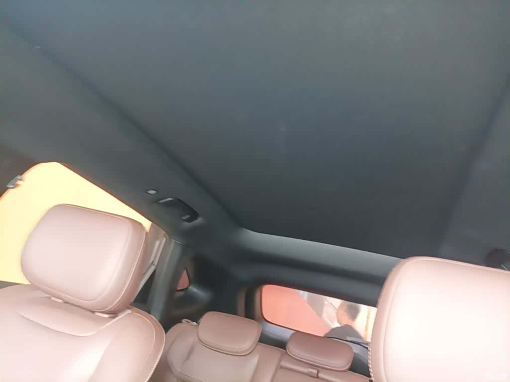 Wuling Starlight, 2024 18