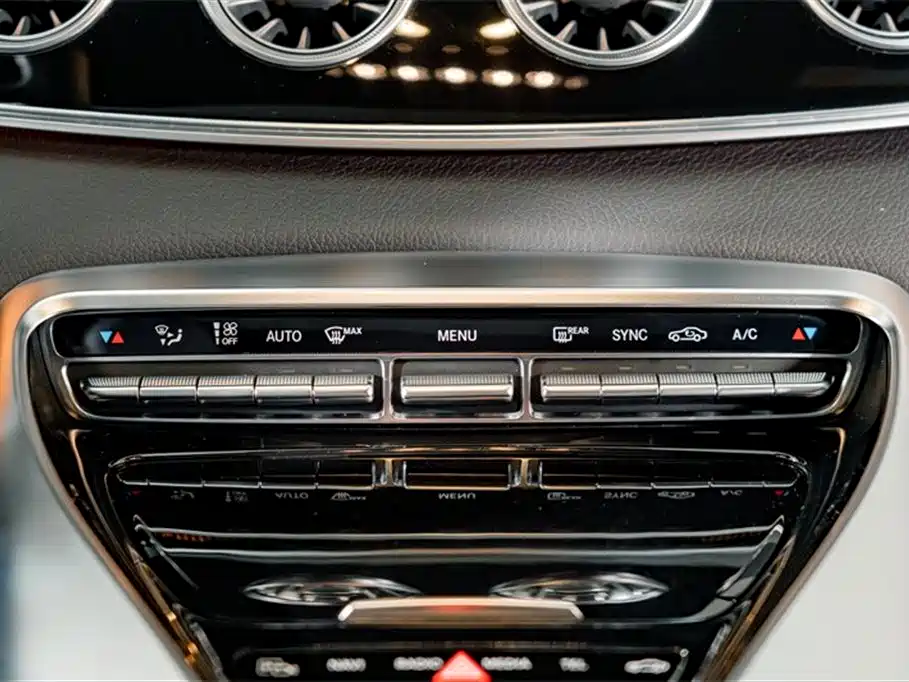 Mercedes-Benz AMG GT Mercedes-Benz AMG GT
