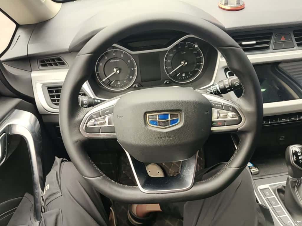 Geely X3, 2020 11