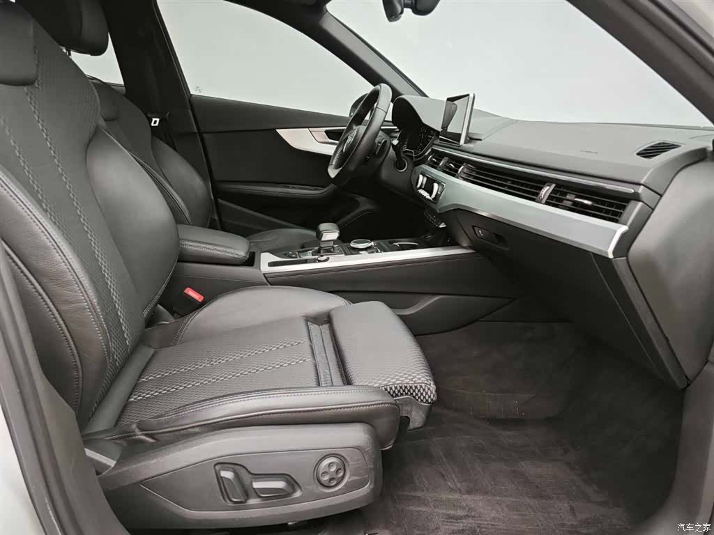 Audi A4L, 2019 7