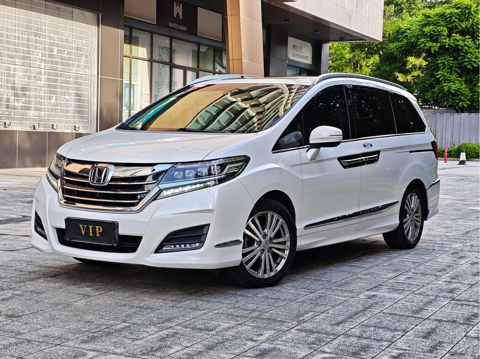 Honda Elysion