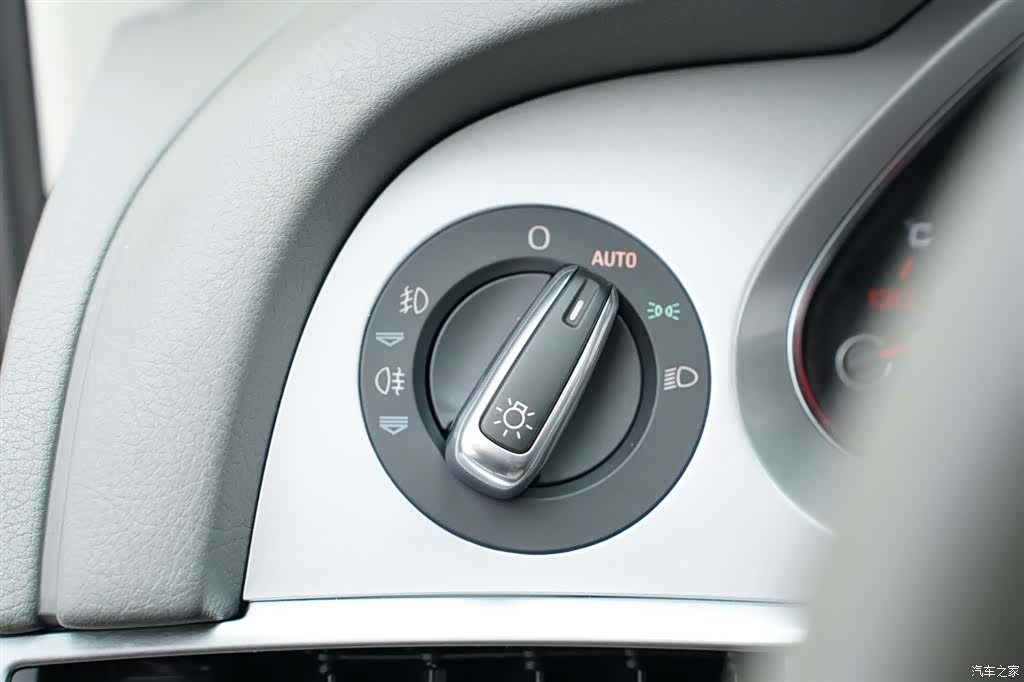 Audi A6L, 2009 19