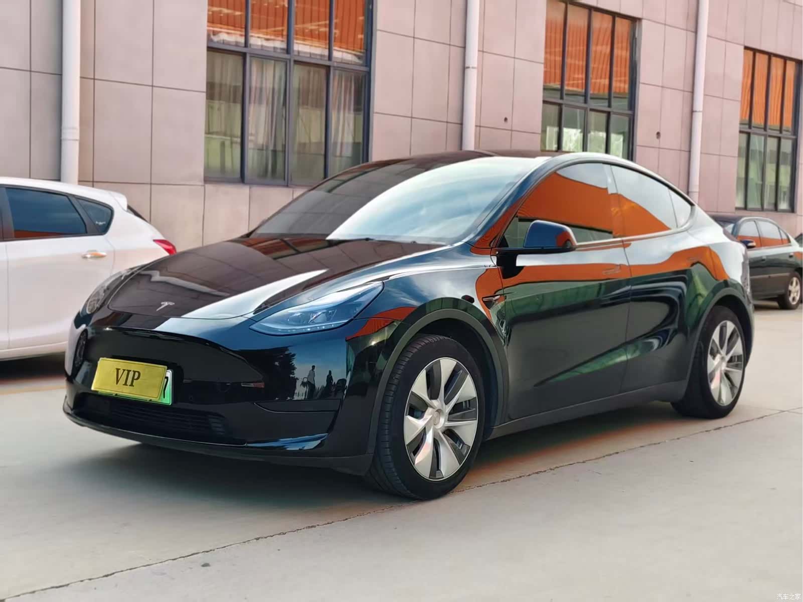 Tesla Model Y, 2022 1