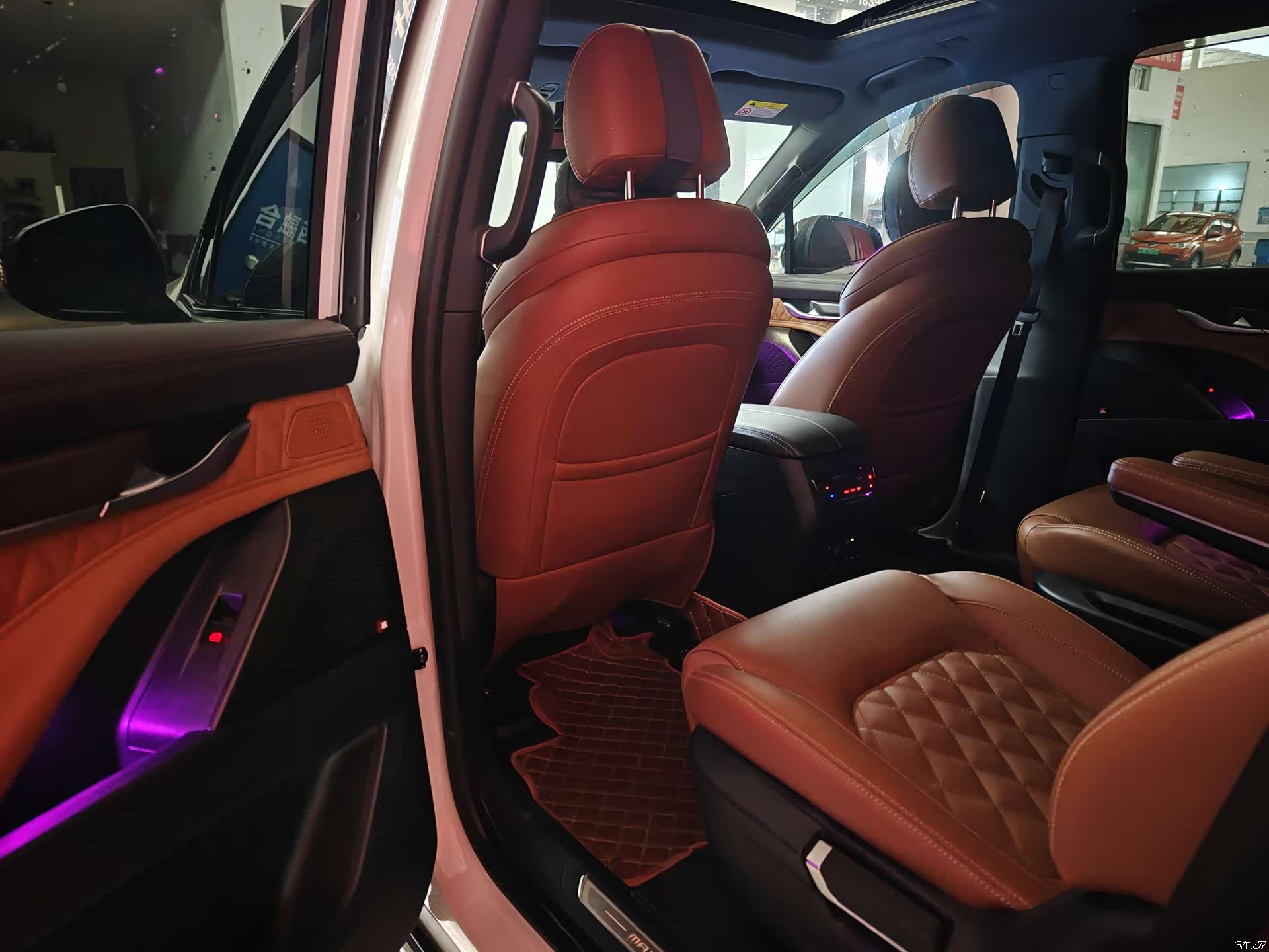 Maxus D90, 2021 23