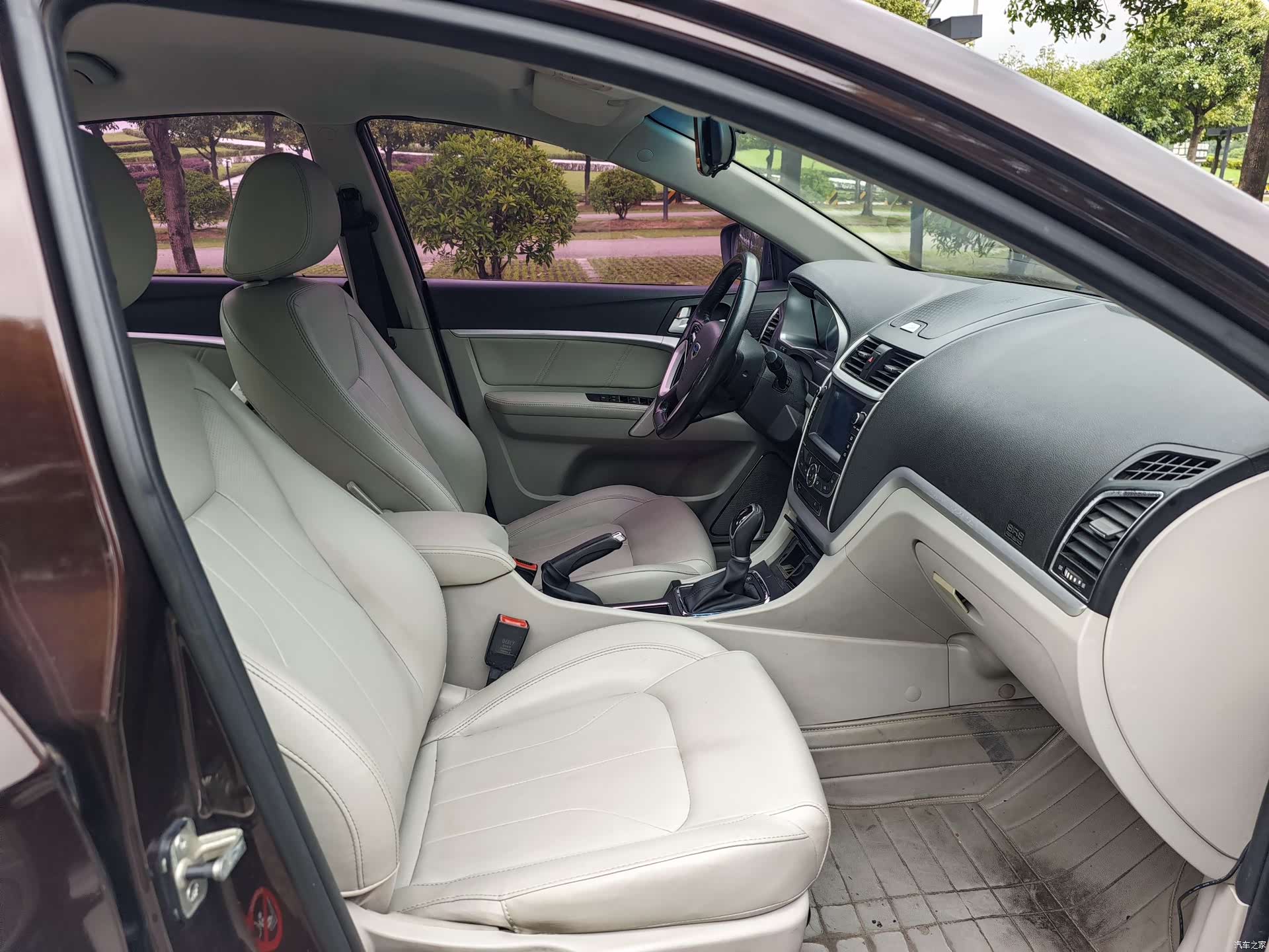 Geely Emgrand, 2016 16