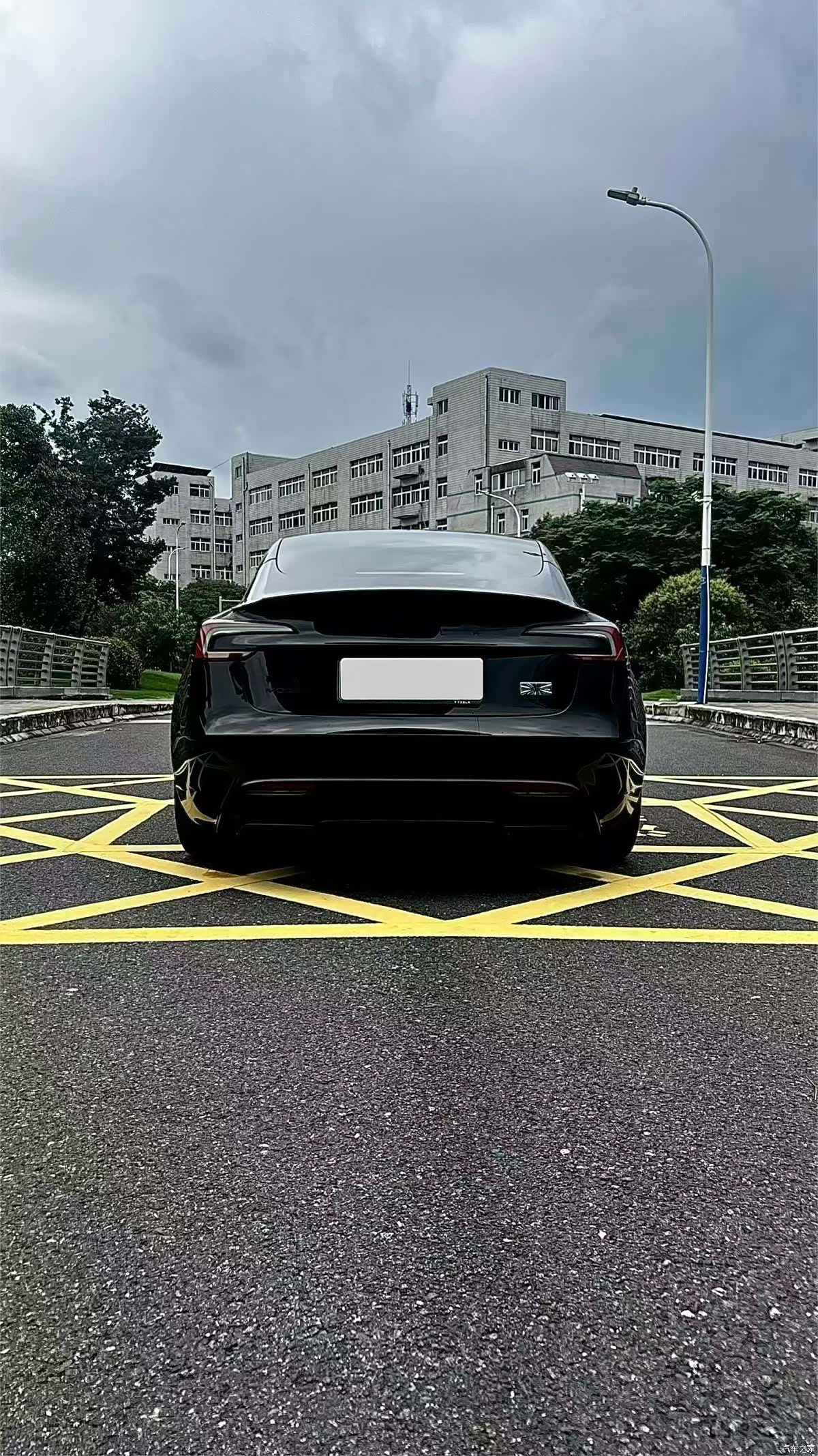 Tesla Model 3, 2026 8