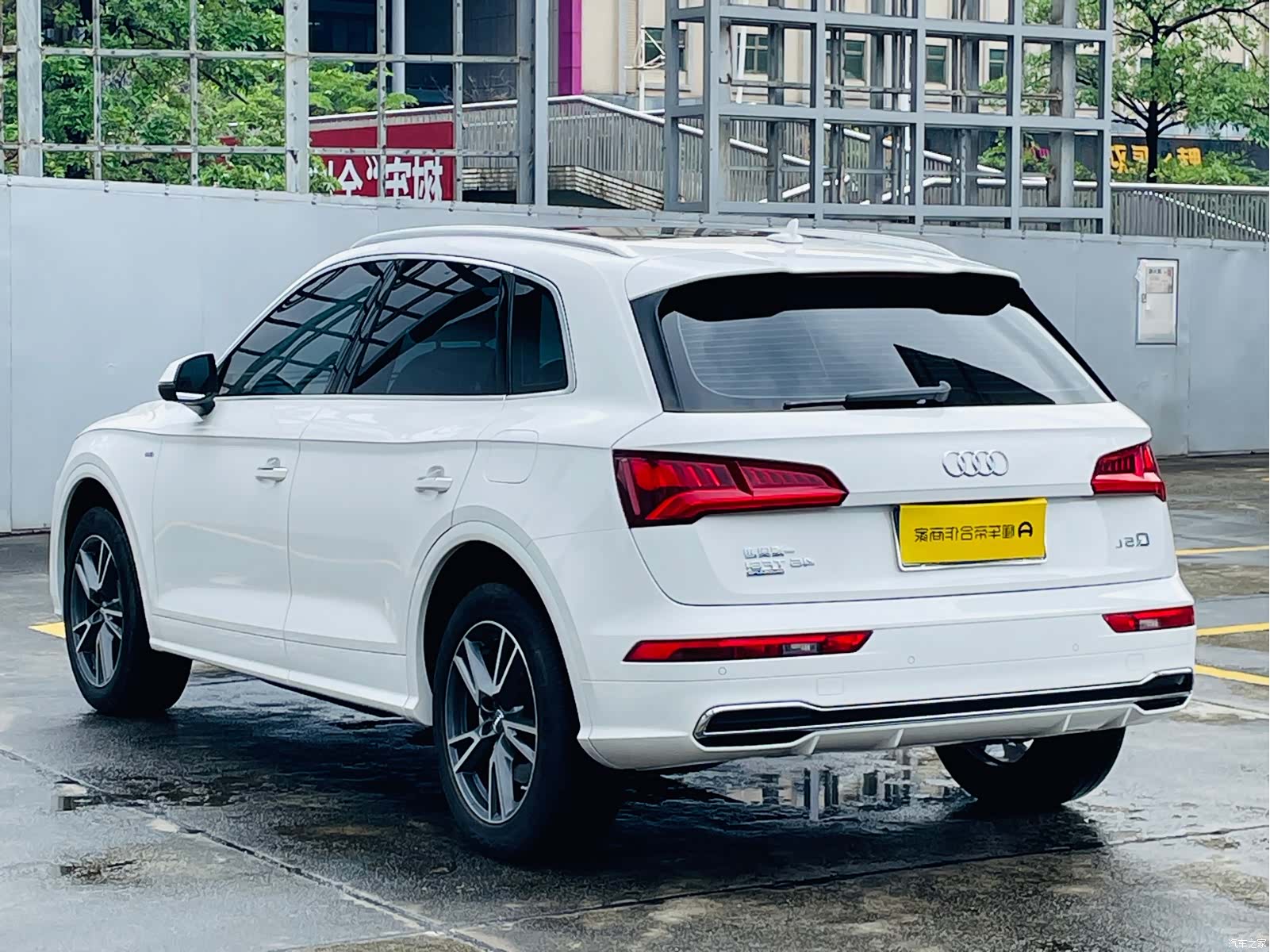 Audi Q5L, 2019 11