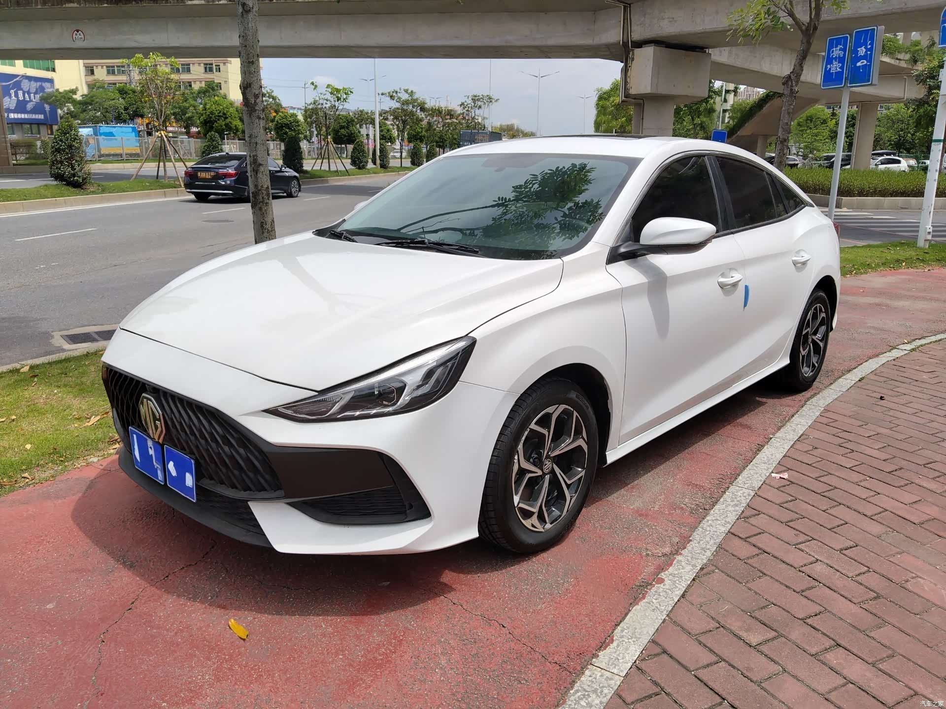 MG MG5, 2024 1