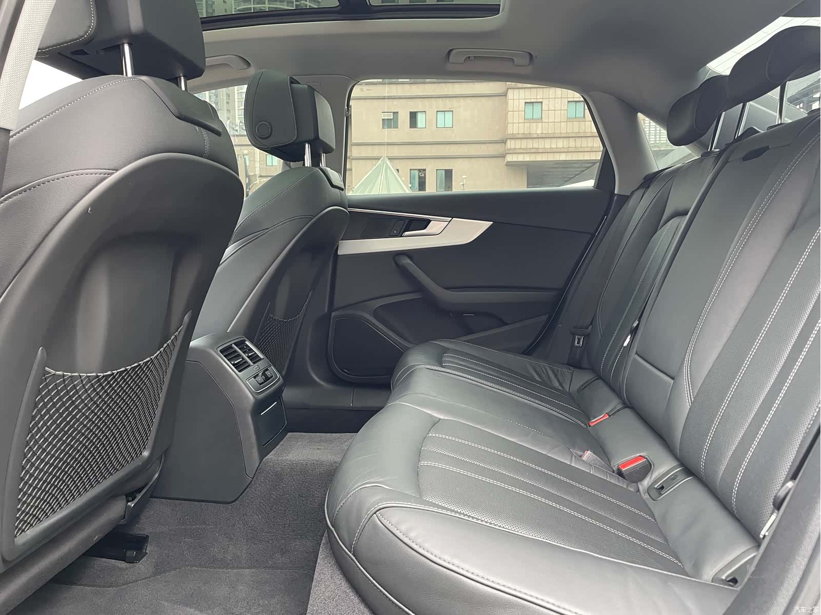 Audi A4L, 2021 8