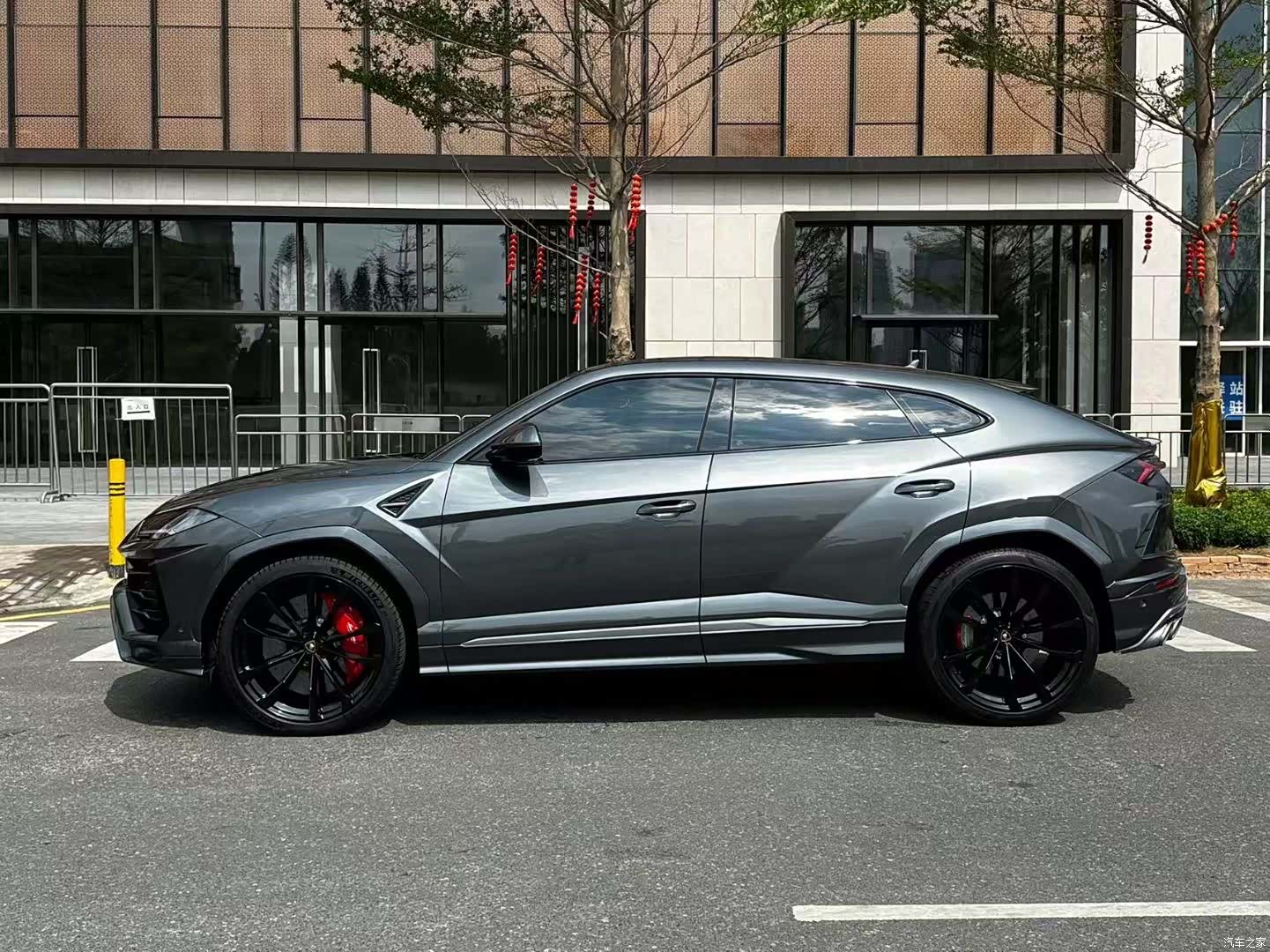 Lamborghini Urus, 2021 7