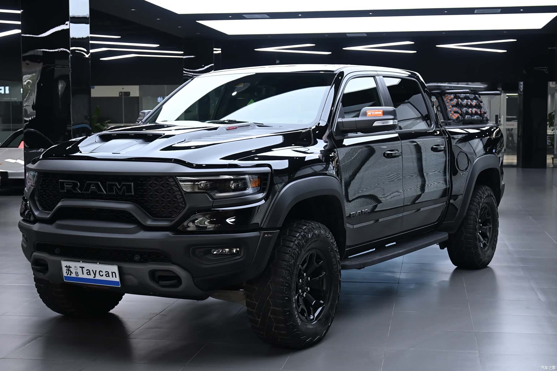 RAM Trucks, 2023 1
