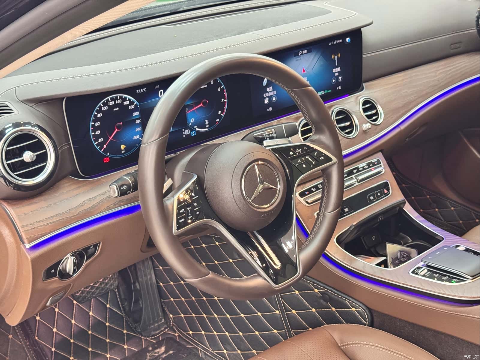Mercedes-Benz E-Class, 2023 11