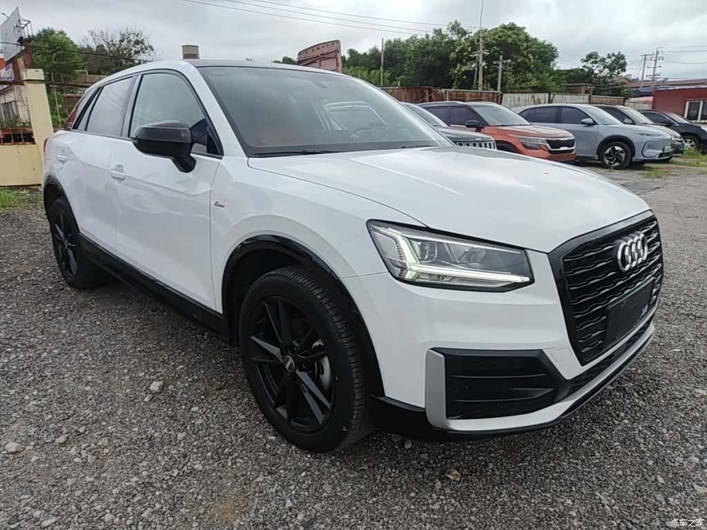 Audi Q2L, 2021 4