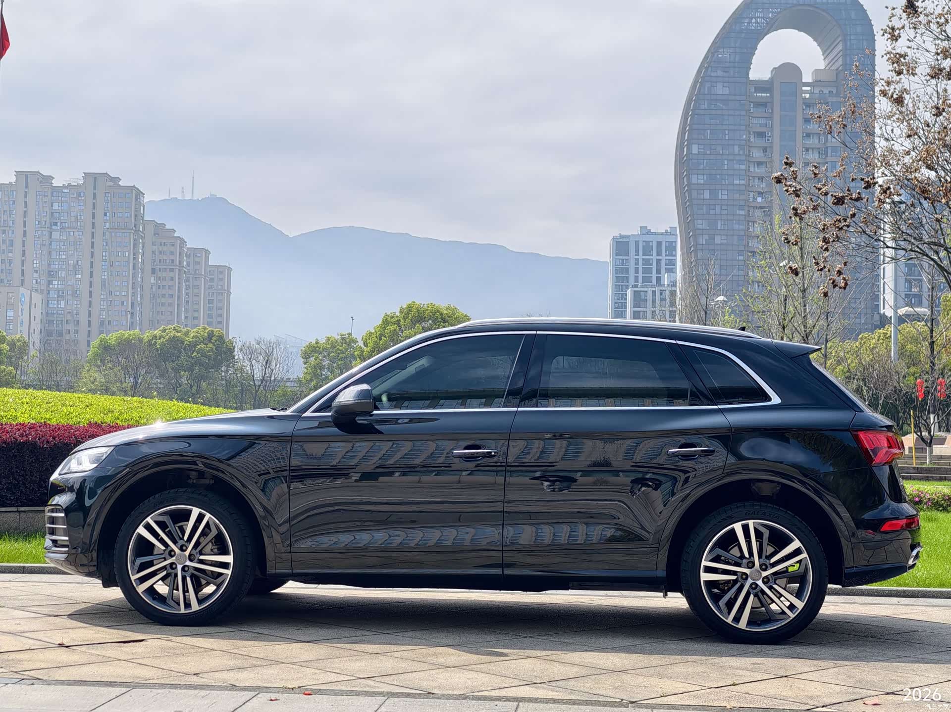 Audi Q5L, 2020 3