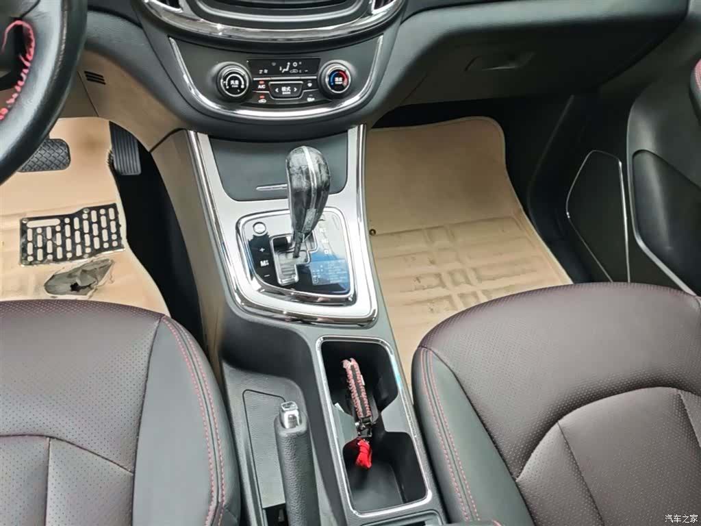Wuling 560, 2016 14