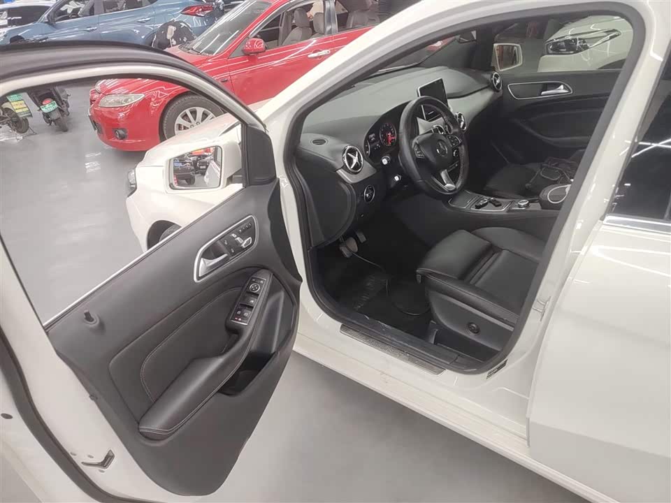 Mercedes-Benz Class B