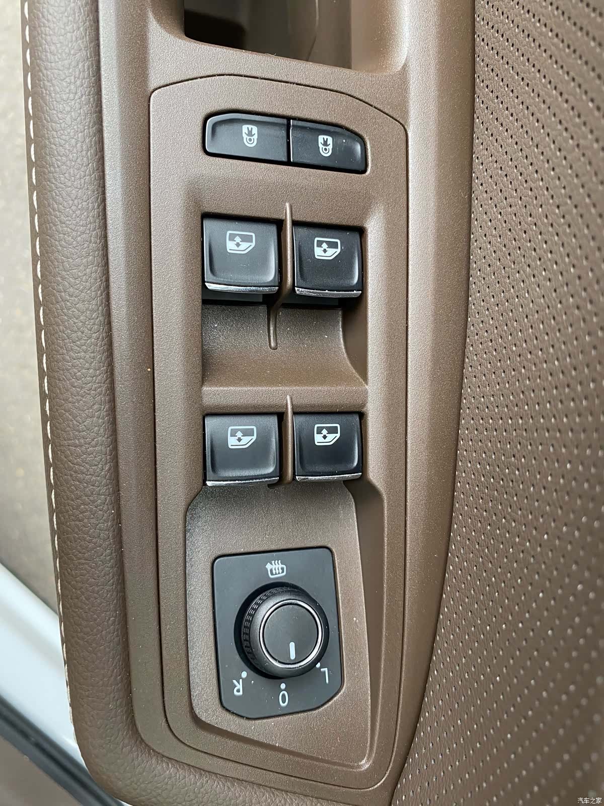 Volkswagen Viloran, 2022 24