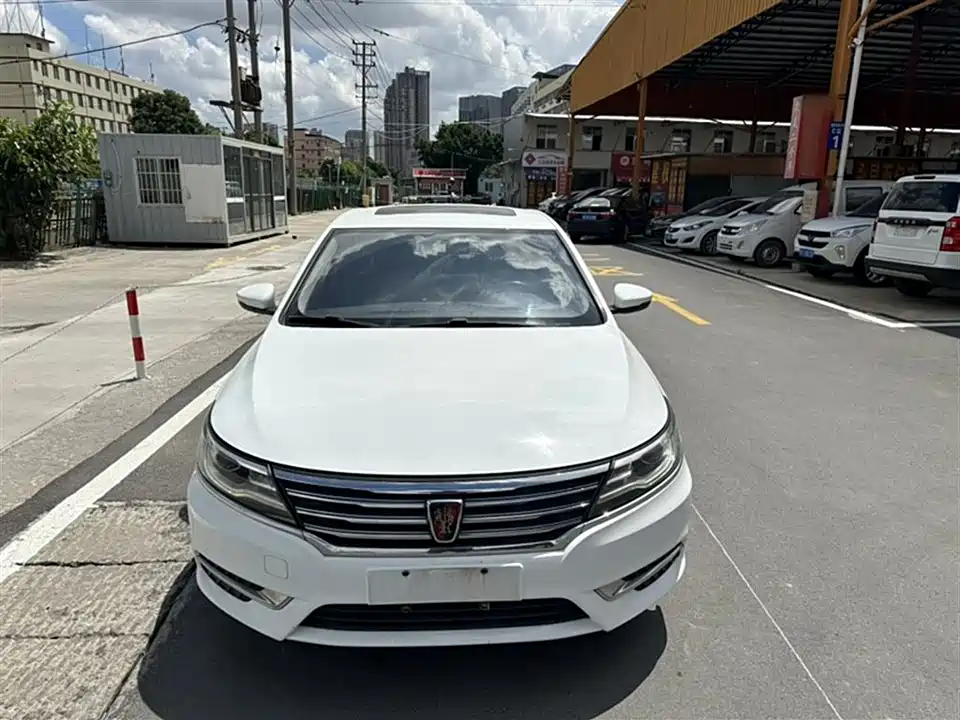 Roewe i6