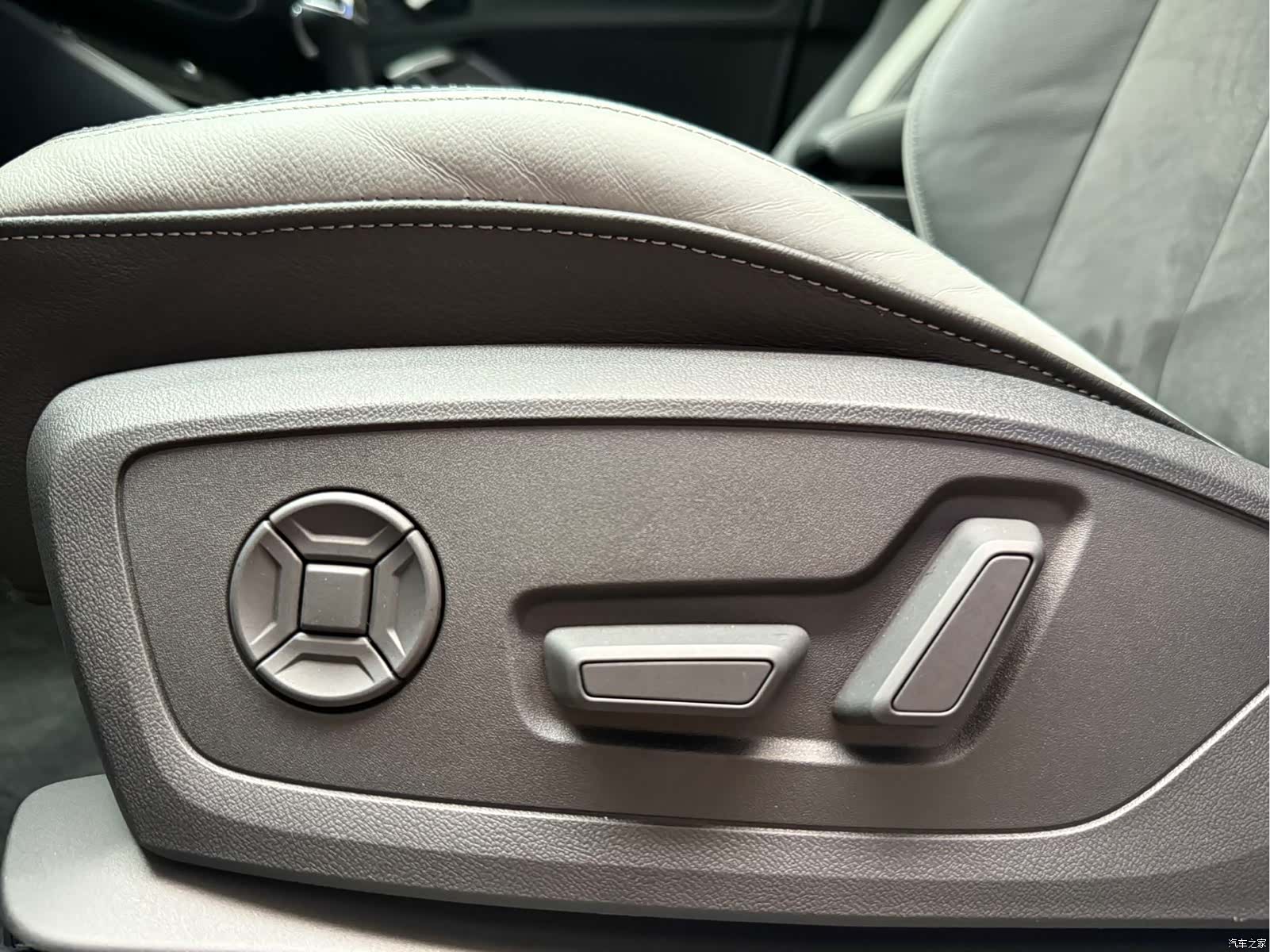 Audi Q3, 2022 20