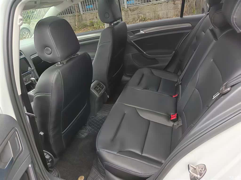 Volkswagen Golf, 2016 4