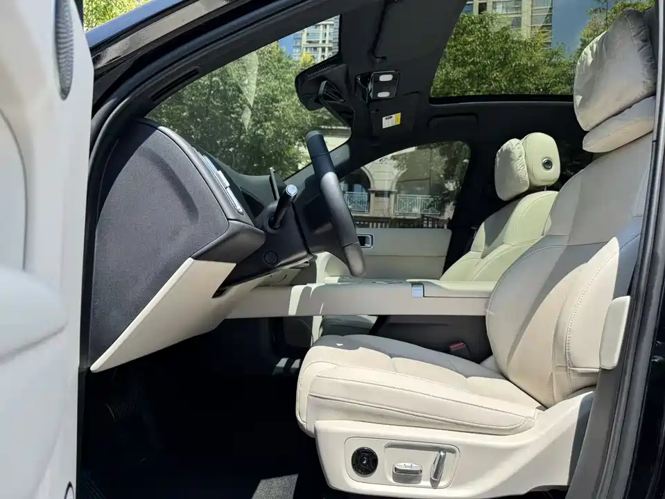 Li Auto Ideal L6