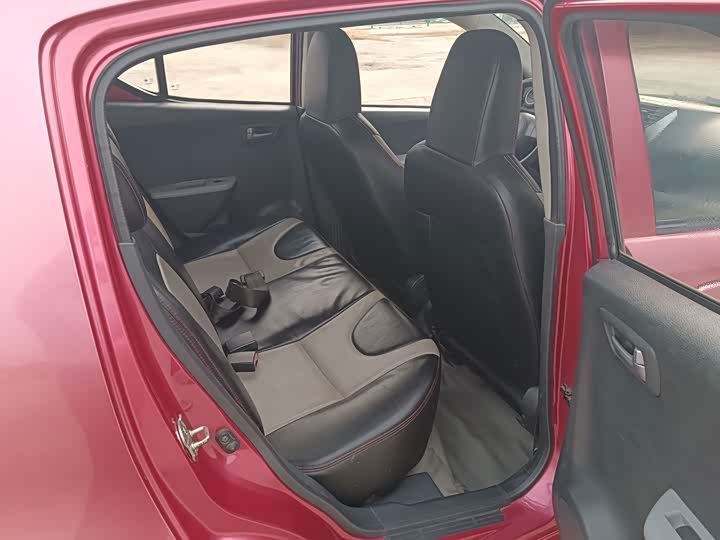Suzuki ao tuo 2013 1.0L МКПП Люкс