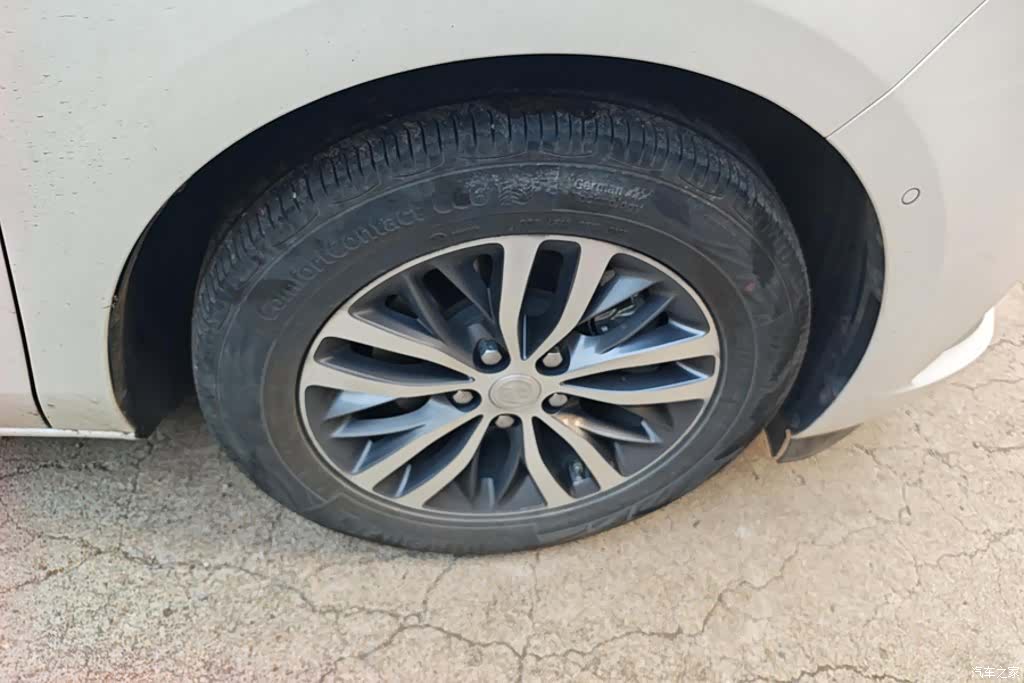 Buick GL8, 2022 6