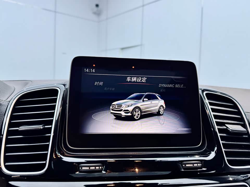 Mercedes-Benz GLE Mercedes-Benz GLE