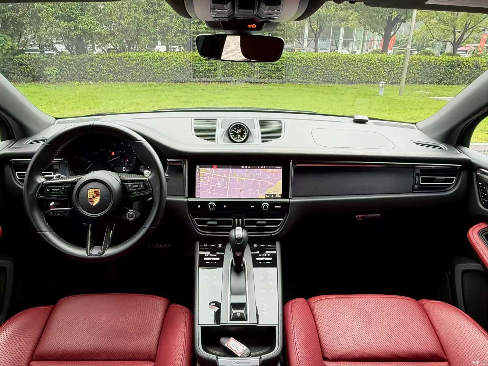 Porsche Macan, 2022 12