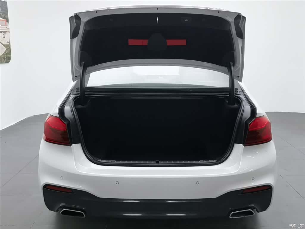 BMW 5 Series, 2018 16