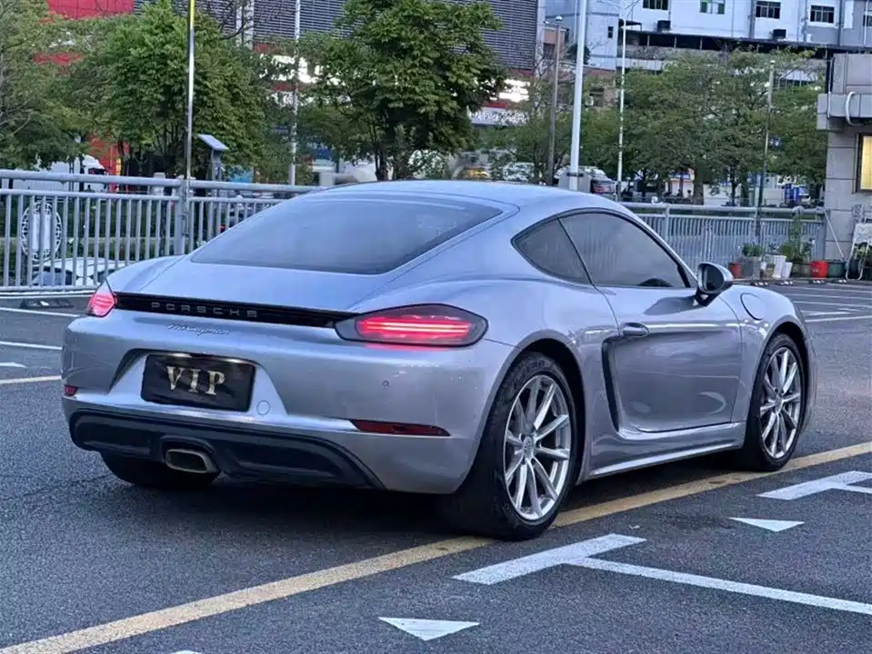 Porsche 718