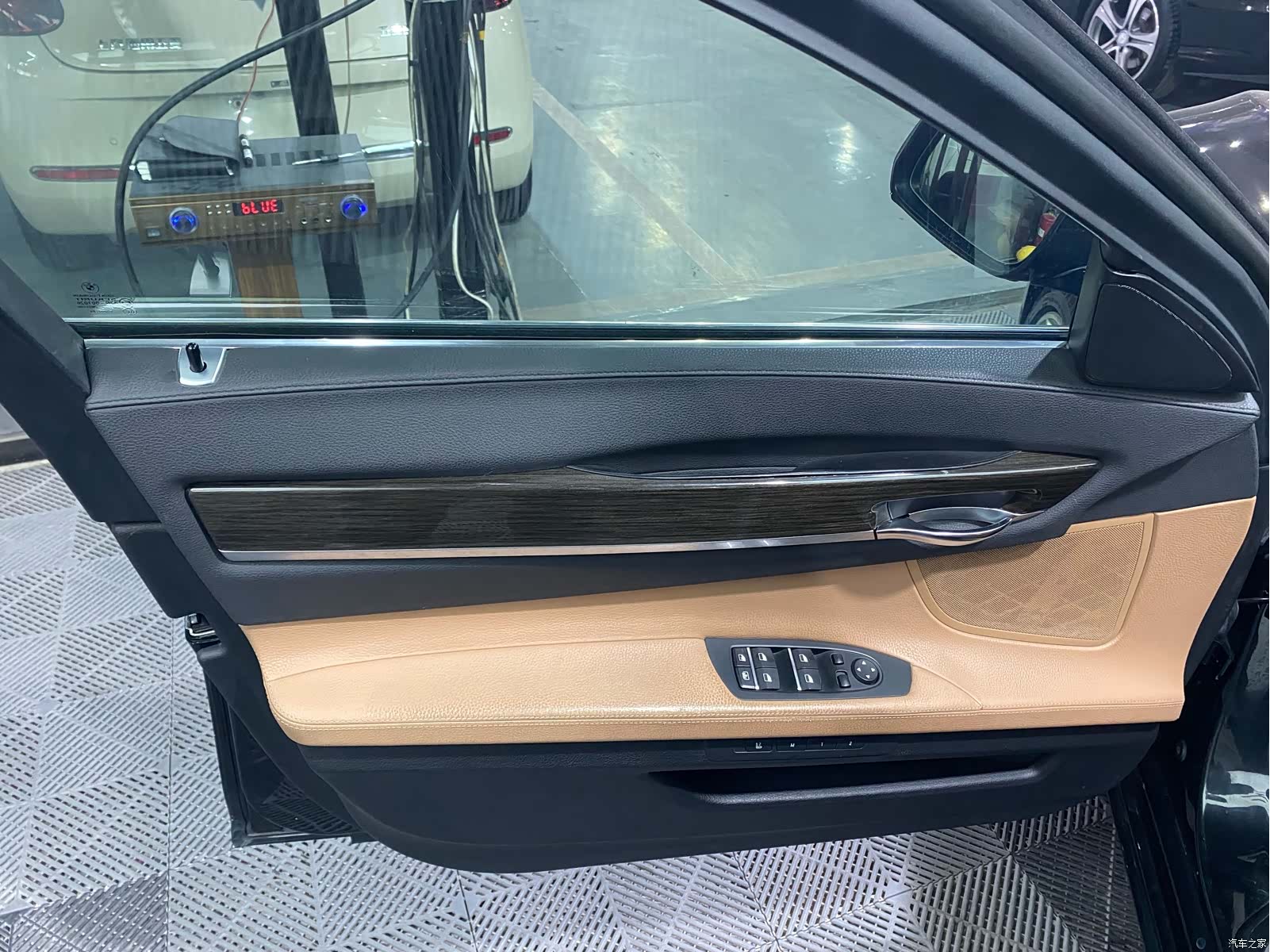 BMW 7 Series, 2014 8