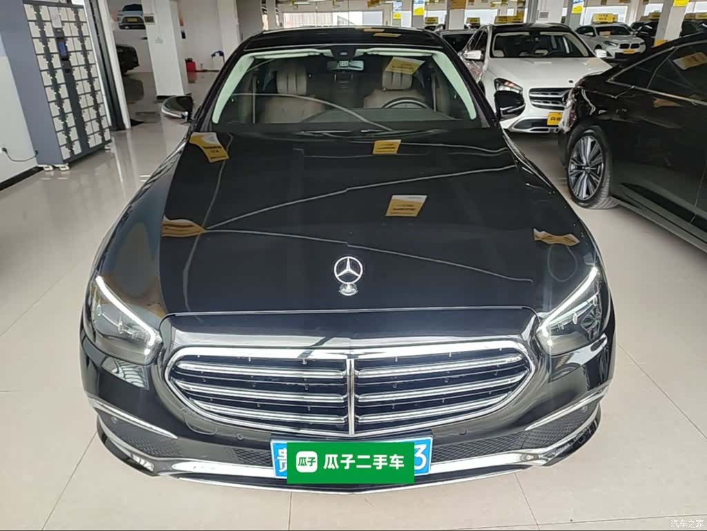Mercedes-Benz E-Class, 2023 3