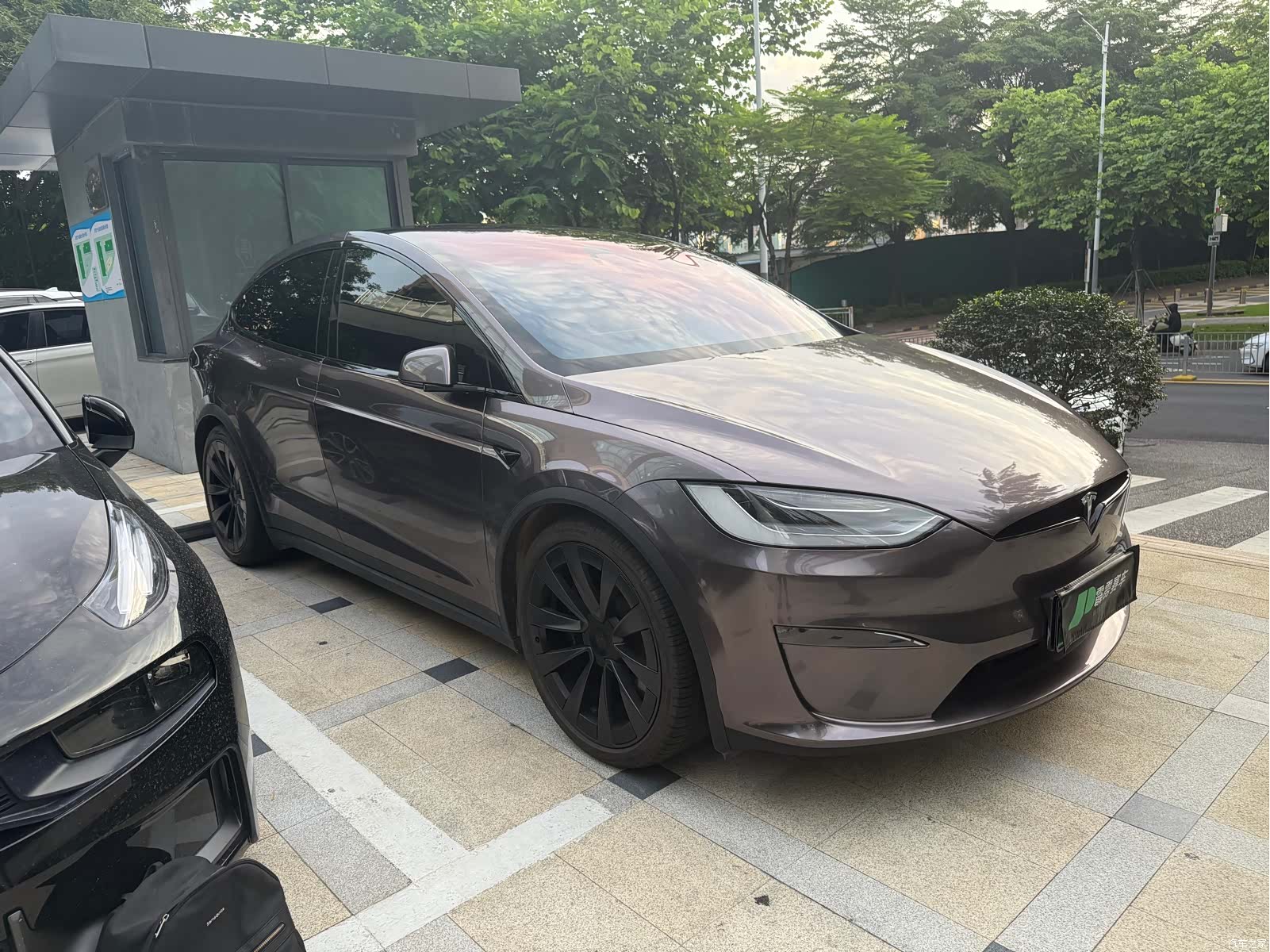 Tesla Model X, 2023 6