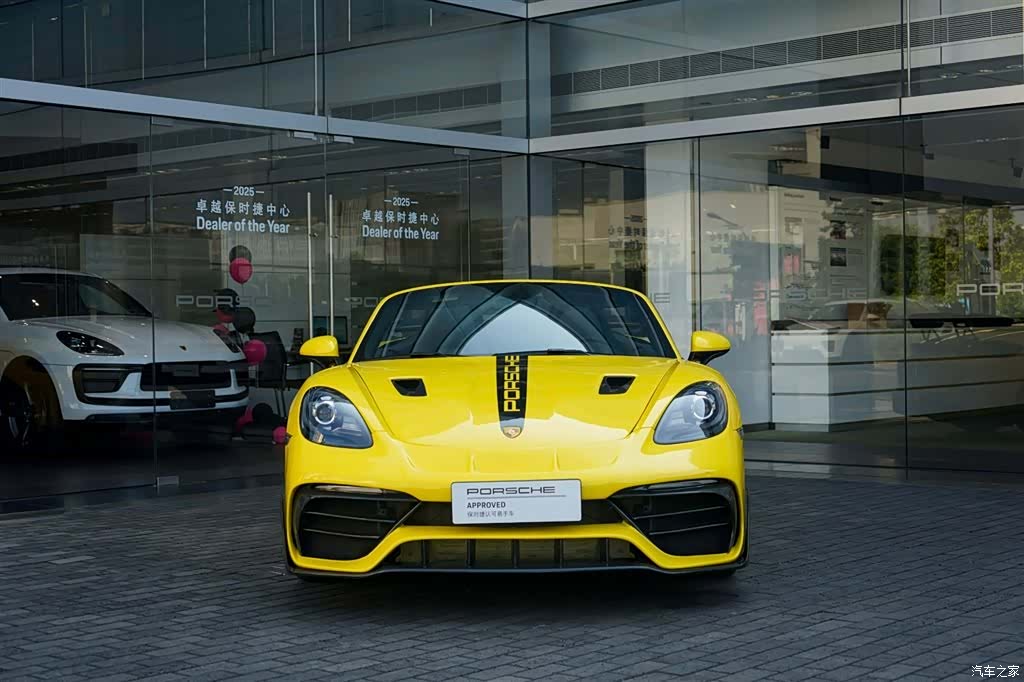 Porsche Boxster, 2024 все фото